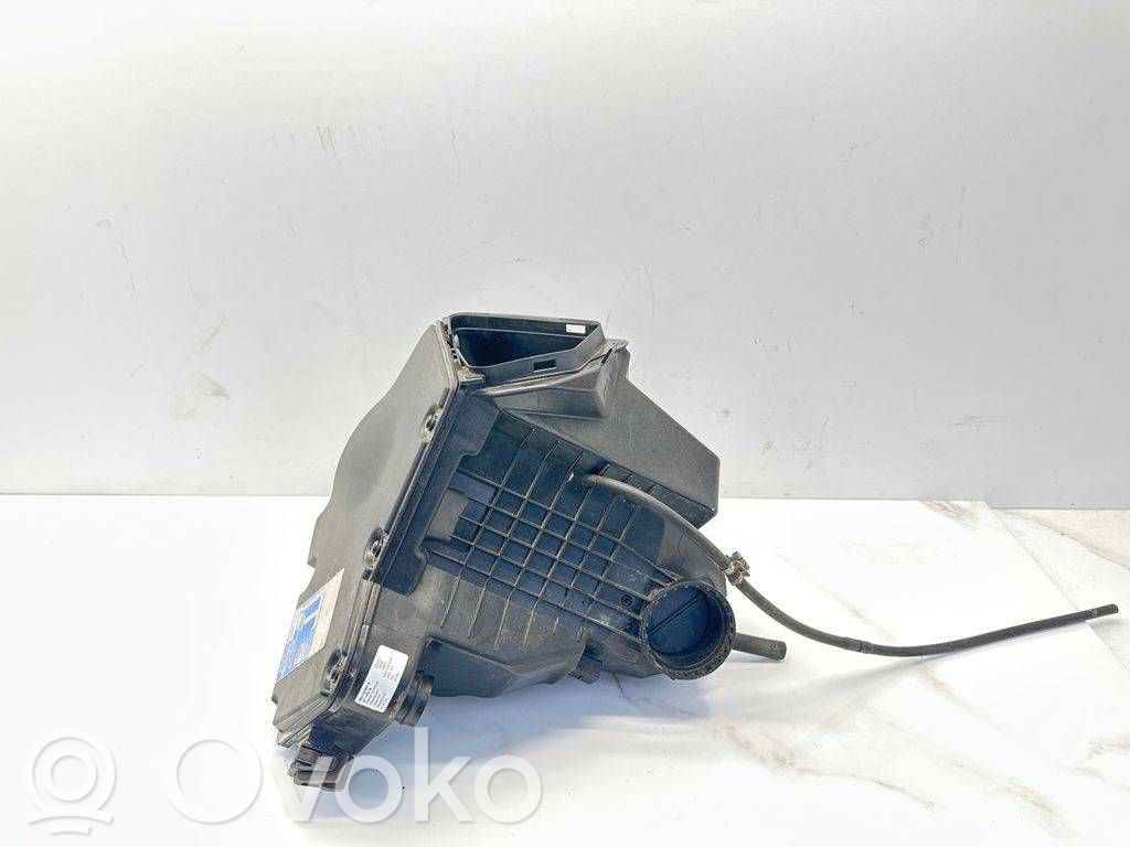 Audi A5 8T 8F Ilmansuodattimen kotelo 