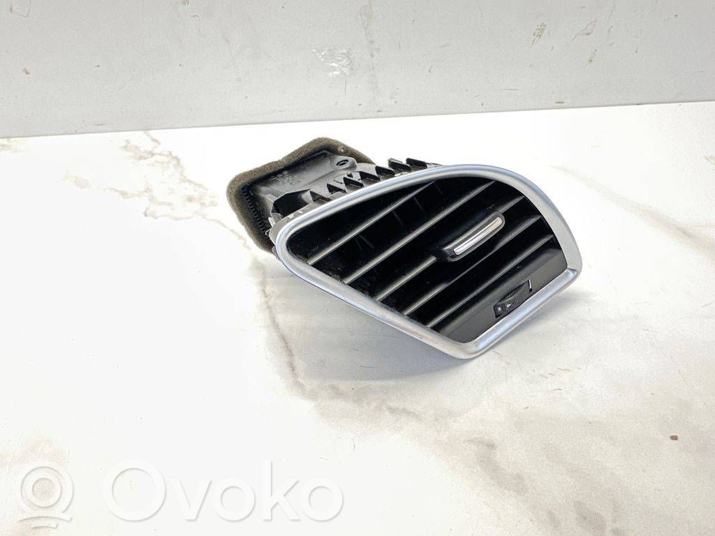 Audi A5 8T 8F Šoninės oro grotelės 