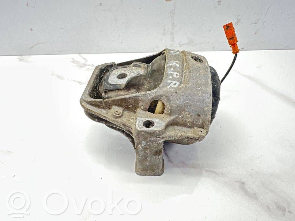 Engine mount bracket   8K0199381