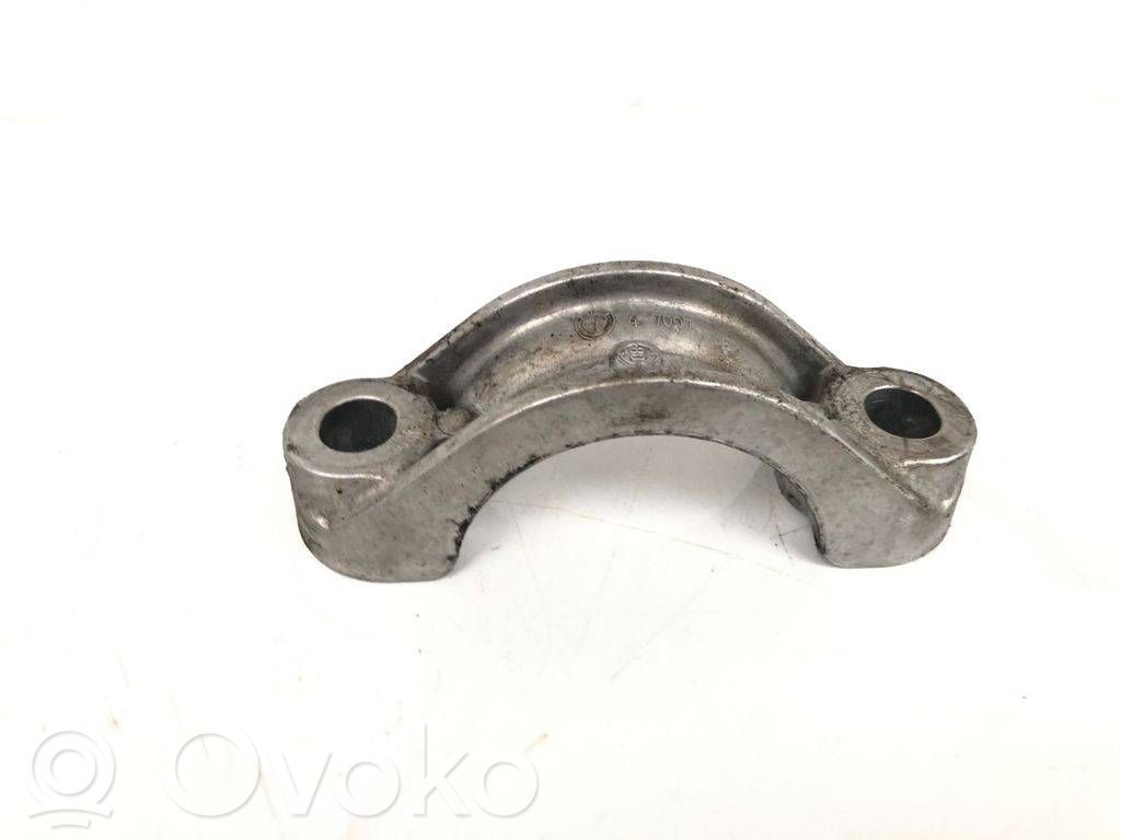 BMW 7 F01 F02 F03 F04 Mocowanie stabilizatora osi przedniej 