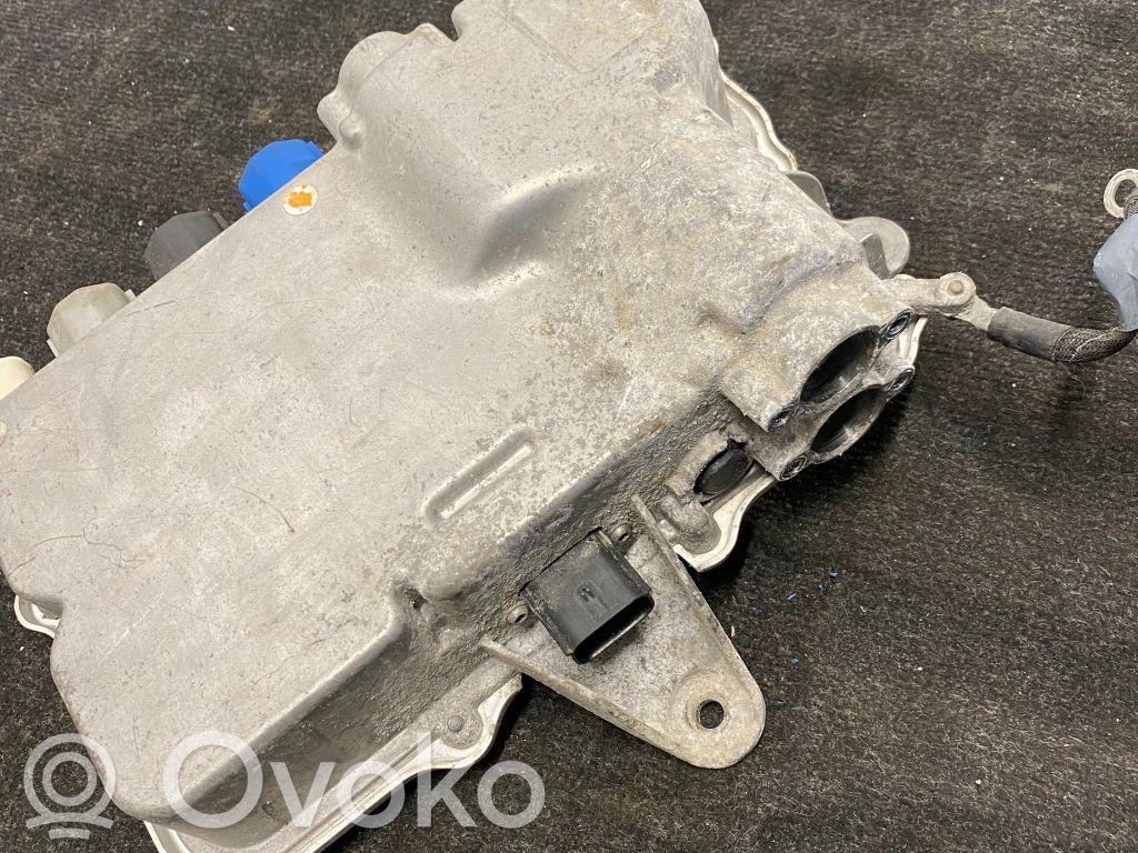 Tesla Model S Current control relay 