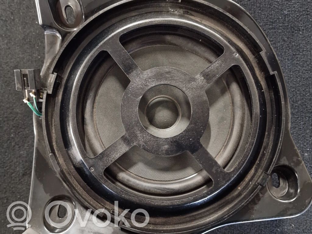 Mercedes-Benz C W205 Głośnik drzwi przednich 