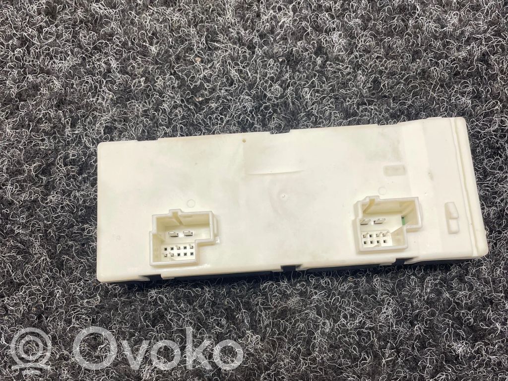 Mercedes-Benz E W213 Tailgate/trunk control unit/module 