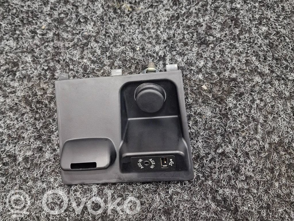 Gniazdo / Złącze USB   9252108