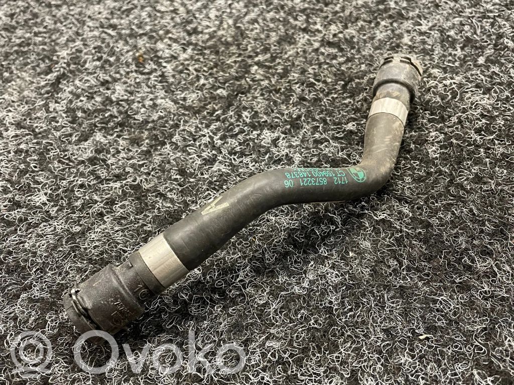 BMW 5 G30 G31 G38 Moottorin vesijäähdytyksen putki/letku 