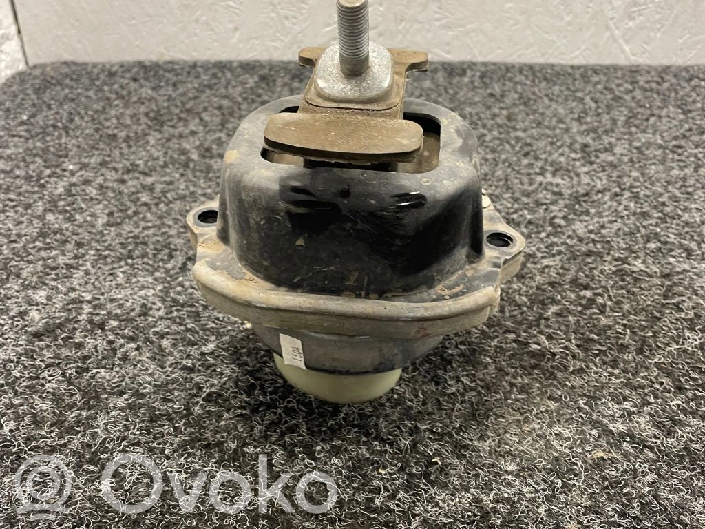 BMW X5 F15 Engine mount bracket 