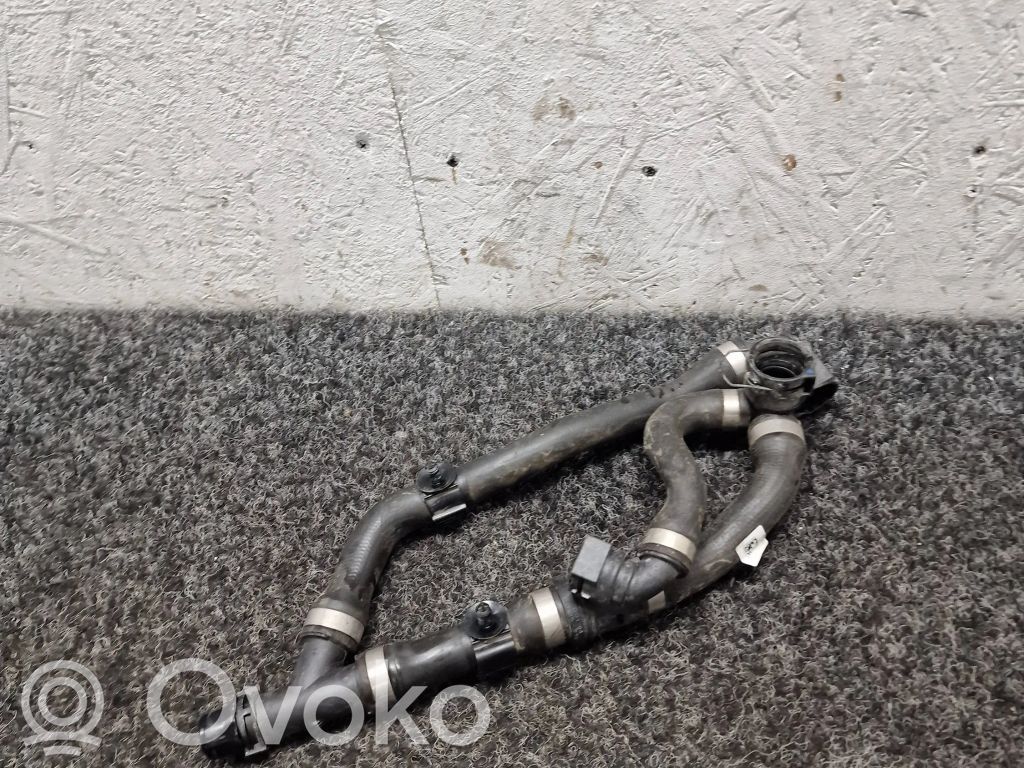 BMW i4 Engine coolant pipe/hose 