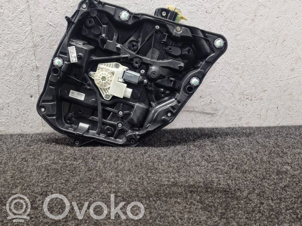 BMW 5 G30 G31 G38 Mechanizm podnoszenia szyby tylnej bez silnika 