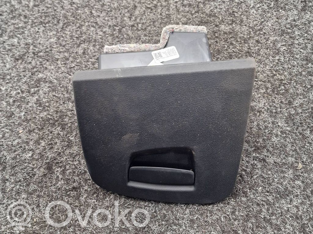 BMW 5 G30 G31 G38 Daiktadėžė 