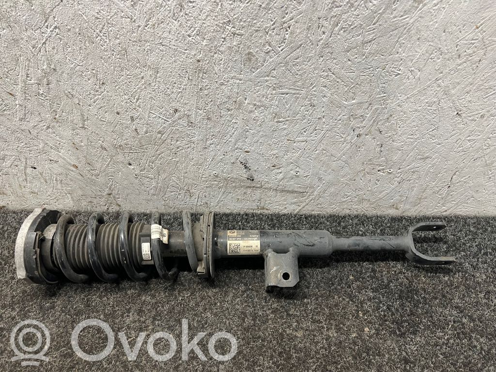 BMW 5 G30 G31 G38 Amortyzator przedni 