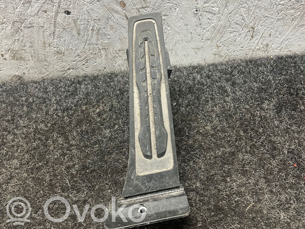 BMW 4 G22 G23 G24 G26 Kaasupoljin 