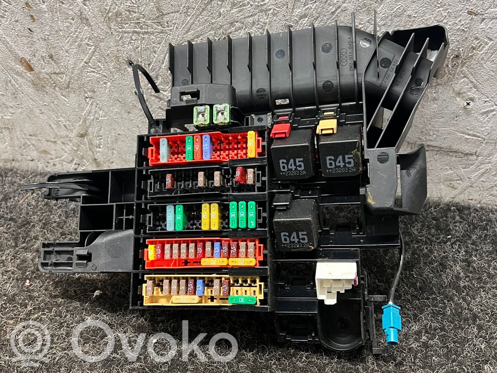 Audi A5 Sulakemoduuli 