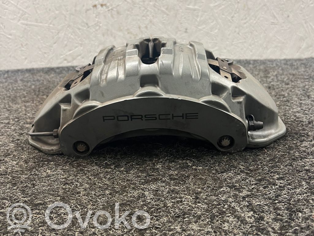 Porsche Macan (95B) Zacisk hamulcowy przedni 