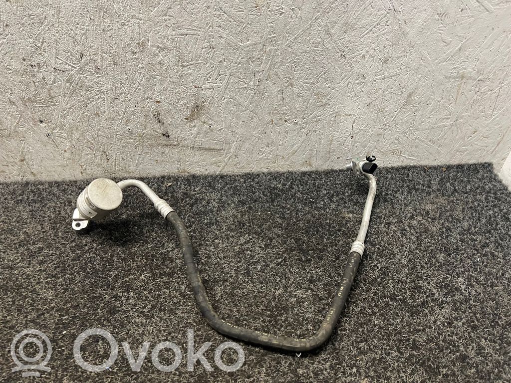 BMW i4 Wąż / Przewód klimatyzacji A/C 