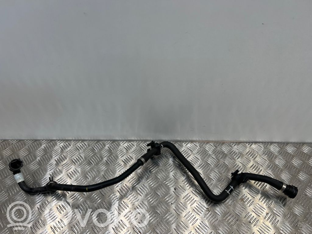 BMW i4 Engine coolant pipe/hose 