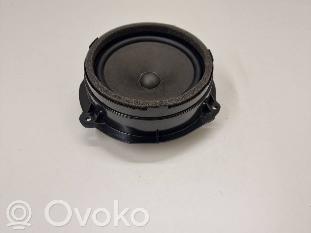 Audi A6 S6 C8 4K Altavoz de la puerta delantera 