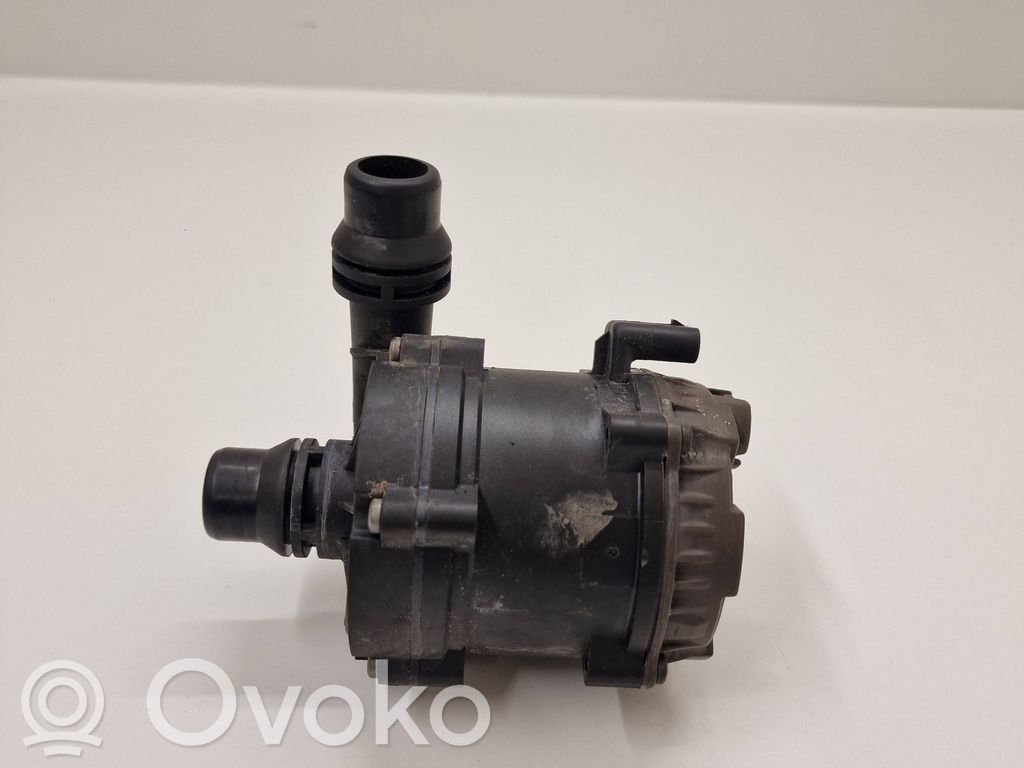 BMW 5 G30 G31 G38 Pompe à eau de liquide de refroidissement 