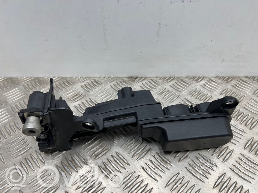BMW 5 G30 G31 G38 Current control relay 