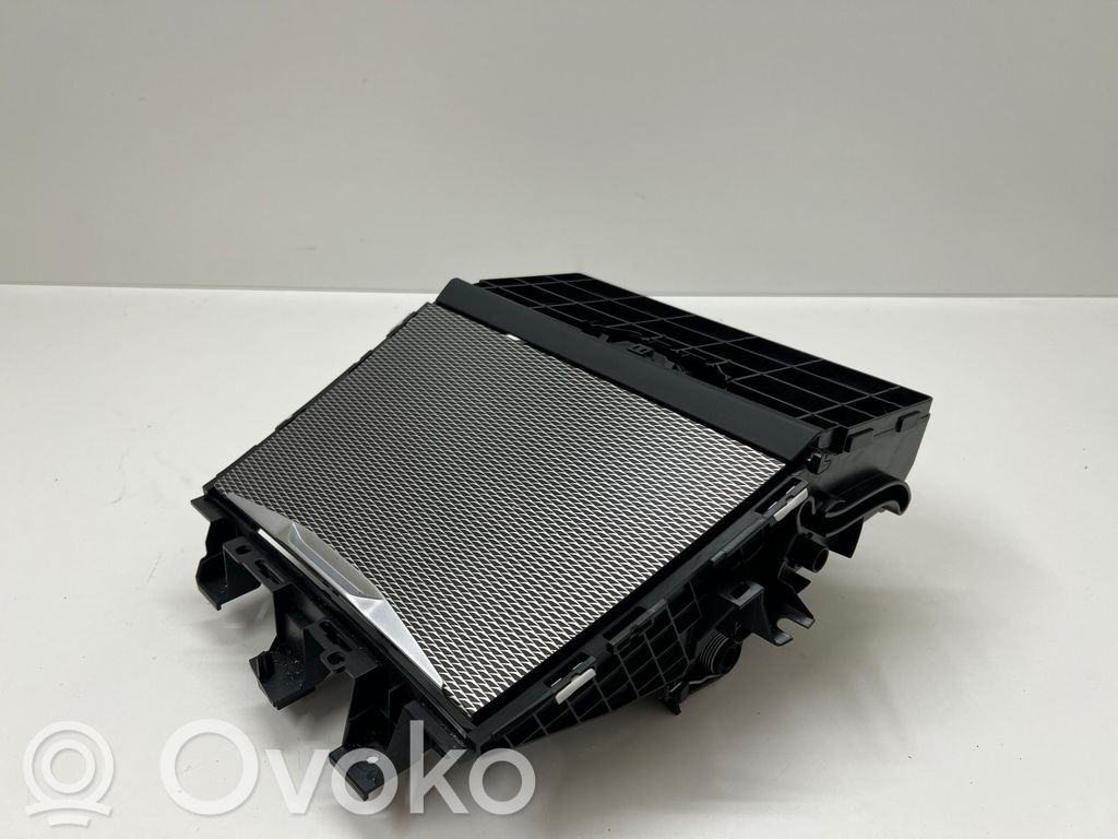 BMW 3 G20 G21 Daiktadėžė 