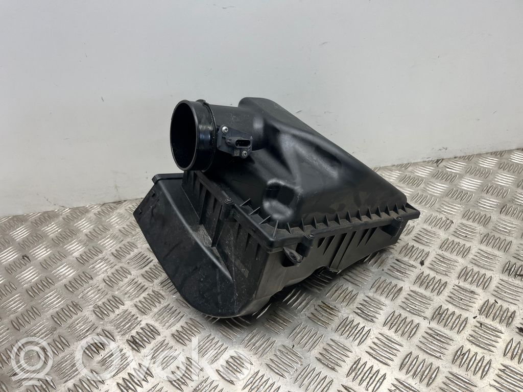 BMW 5 G30 G31 G38 Obudowa filtra powietrza 