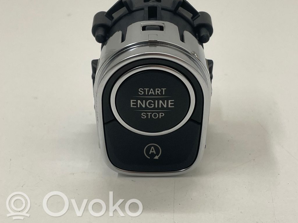 Mercedes-Benz CLA C118 X118 Interruptor de encendido/apagado del motor 