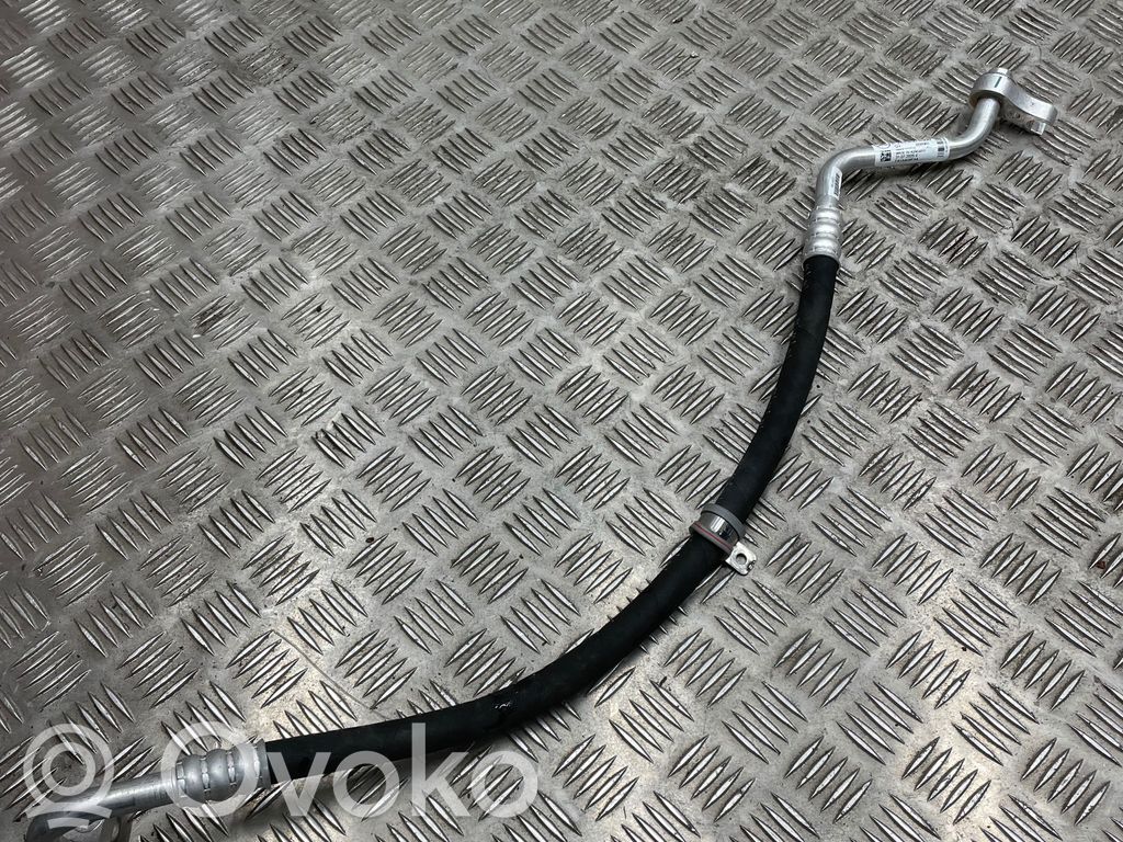 Mercedes-Benz EQB Ilmastointilaitteen putki (A/C) 