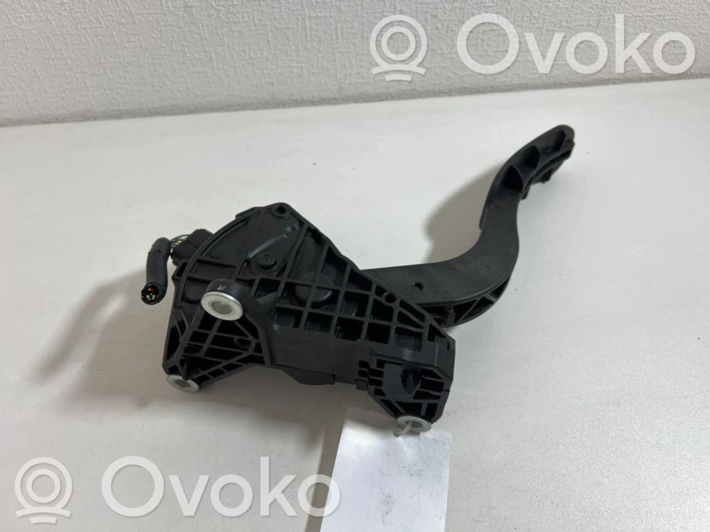Toyota C-HR I Pedał gazu / przyspieszenia 