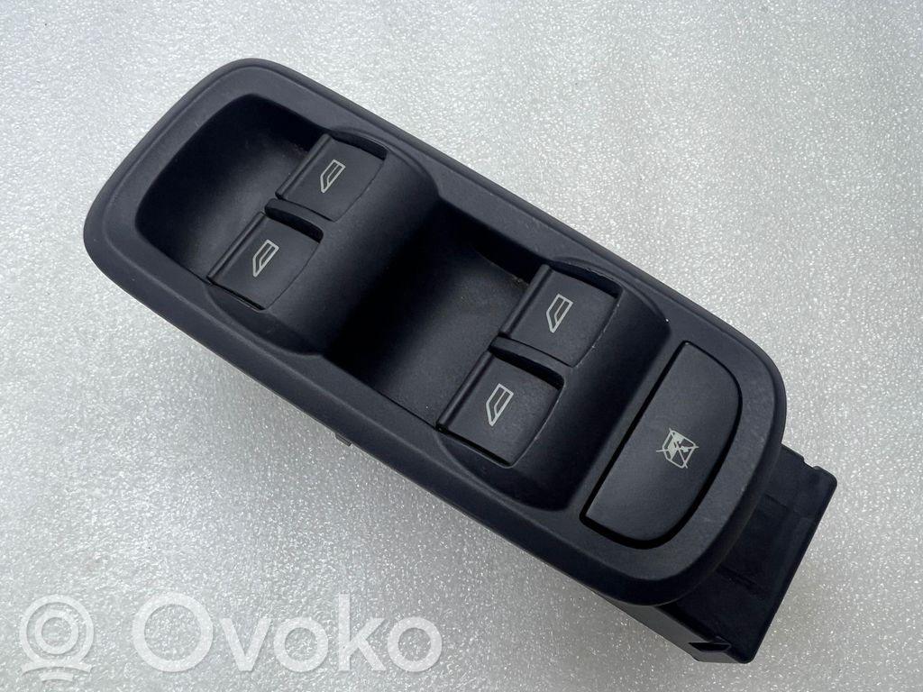 Ford Fiesta Electric window control switch 