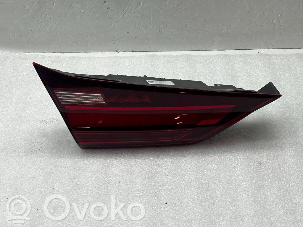 BMW 1 F40 Lampă spate în capacul portbagajului 