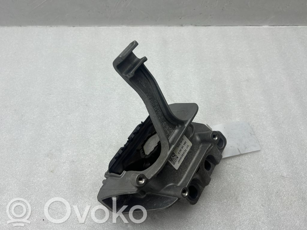 Audi A3 8Y Engine mount bracket 