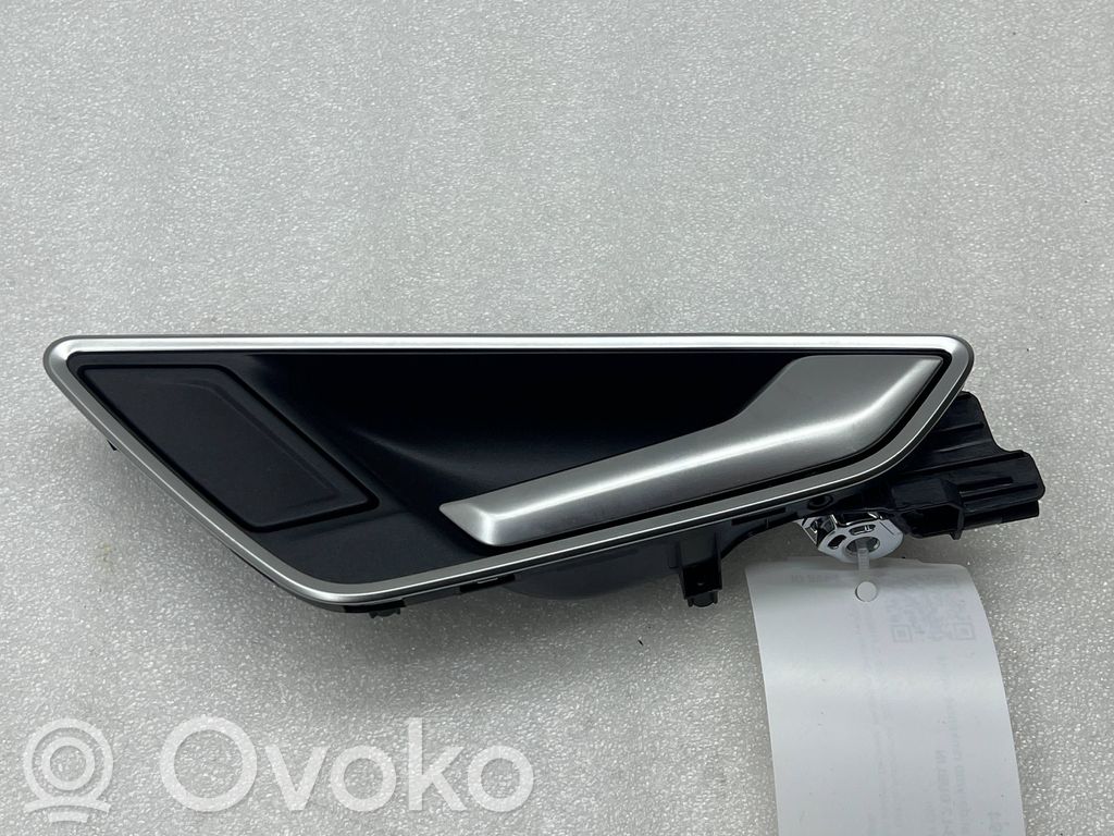 Audi A3 8Y Manecilla interna puerta trasera 