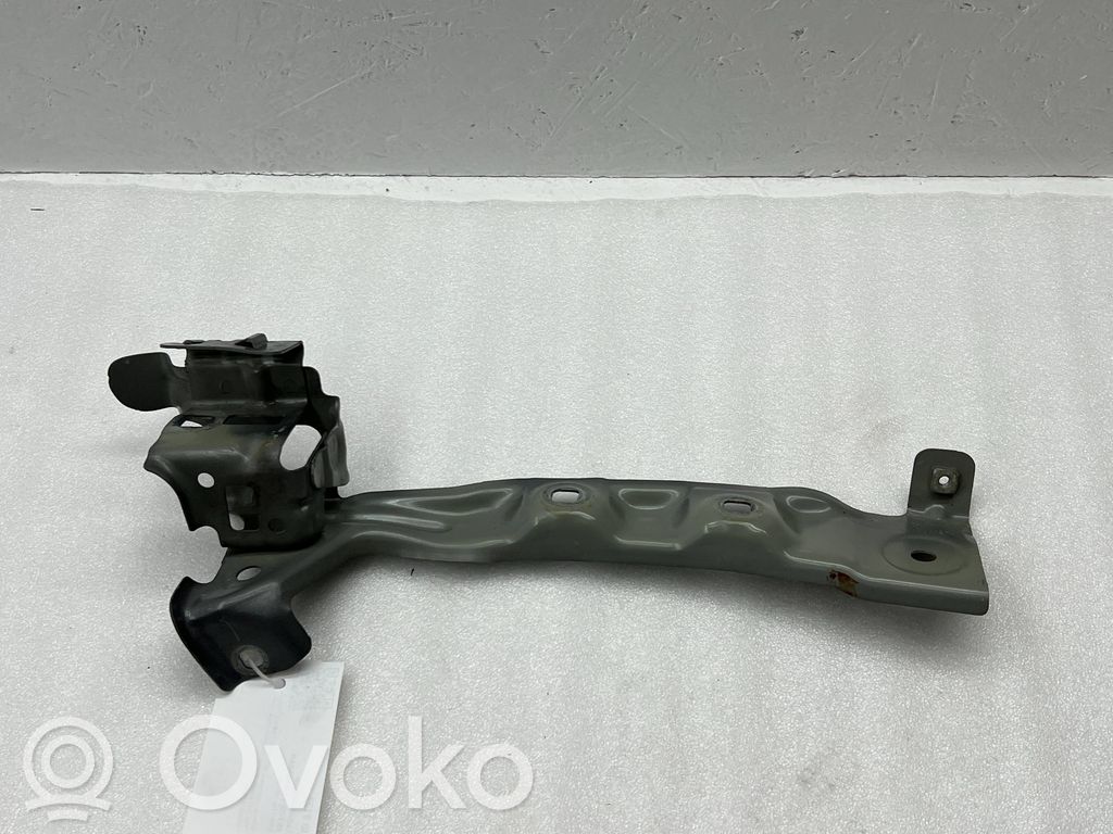 BMW 1 F40 Uchwyt / Mocowanie błotnika przedniego 