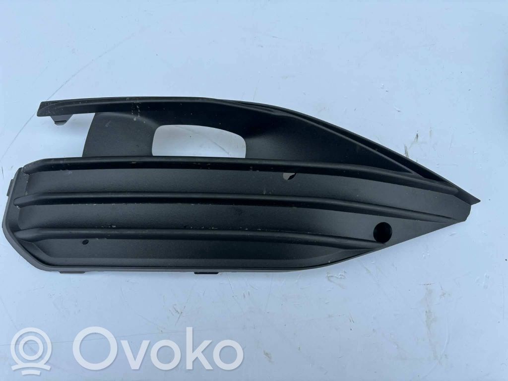 Seat Leon IV Etupuskurin alempi jäähdytinsäleikkö 