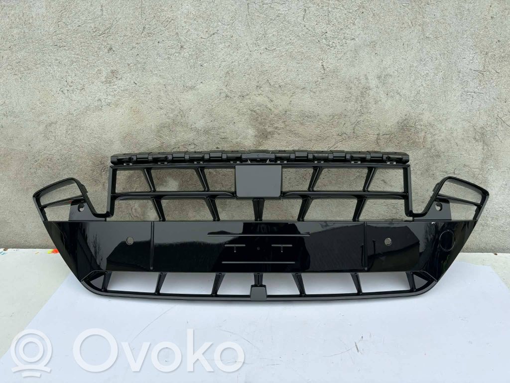 Cupra Formentor Front bumper lower grill 