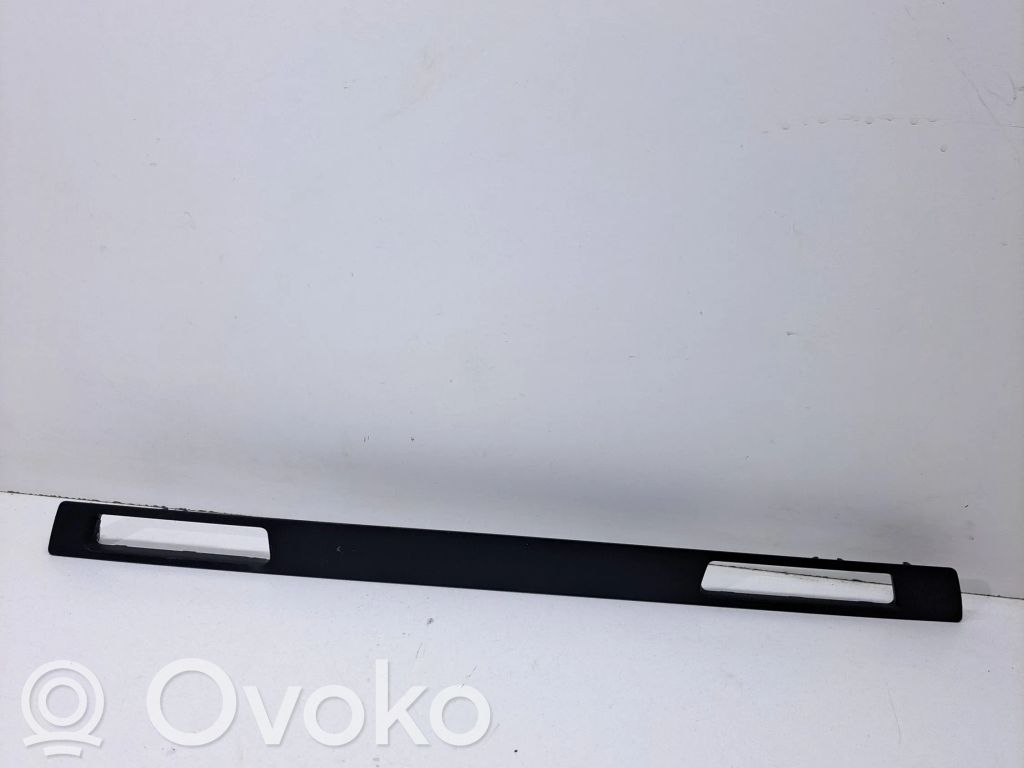 BMW 3 E90 E91 Moldura de la guantera 