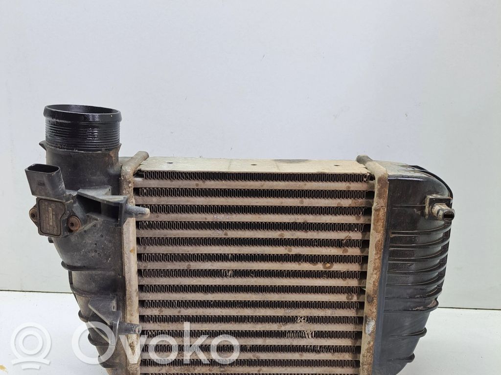 Audi A6 S6 C6 4F Interkūlerio radiatorius 