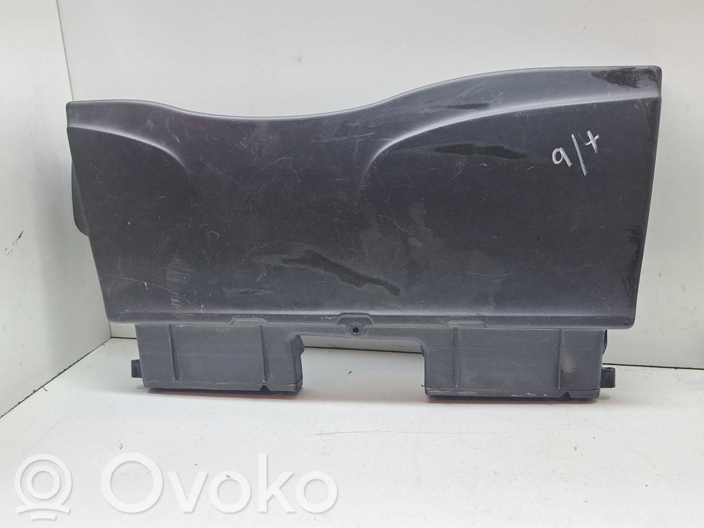BMW 3 E90 E91 Oro paėmimo kanalo detalė (-ės) 