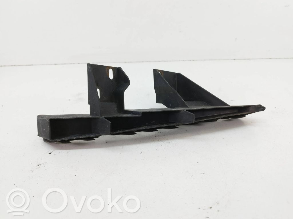 Audi Q7 4L Front bumper mounting bracket 