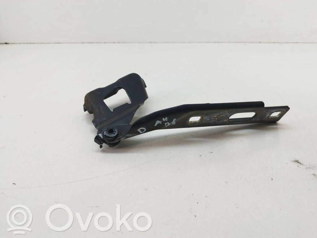 Audi A4 S4 B8 8K Vyris (-iai) variklio dangčio 