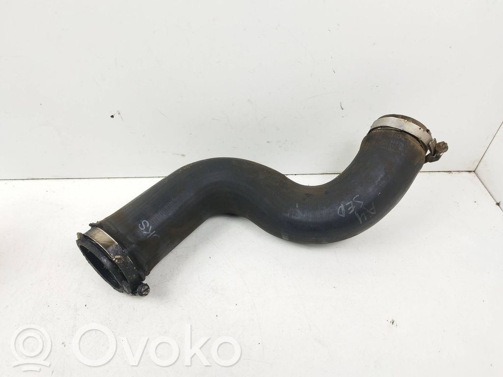 Audi A4 S4 B8 8K Wąż / Rura intercoolera 