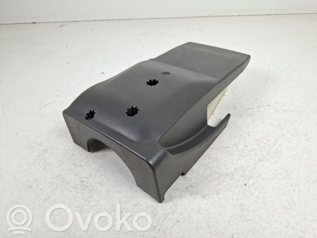 Volvo V70 Vairo ašies apdaila 