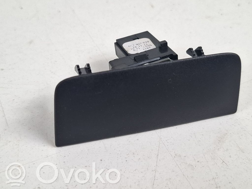 Volkswagen Jetta VI Spyruoklės atrama (viršutinė) 