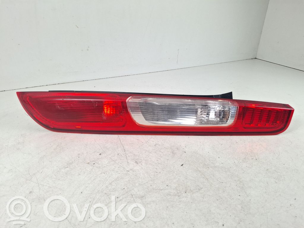 Ford Kuga I Galinis žibintas kėbule 