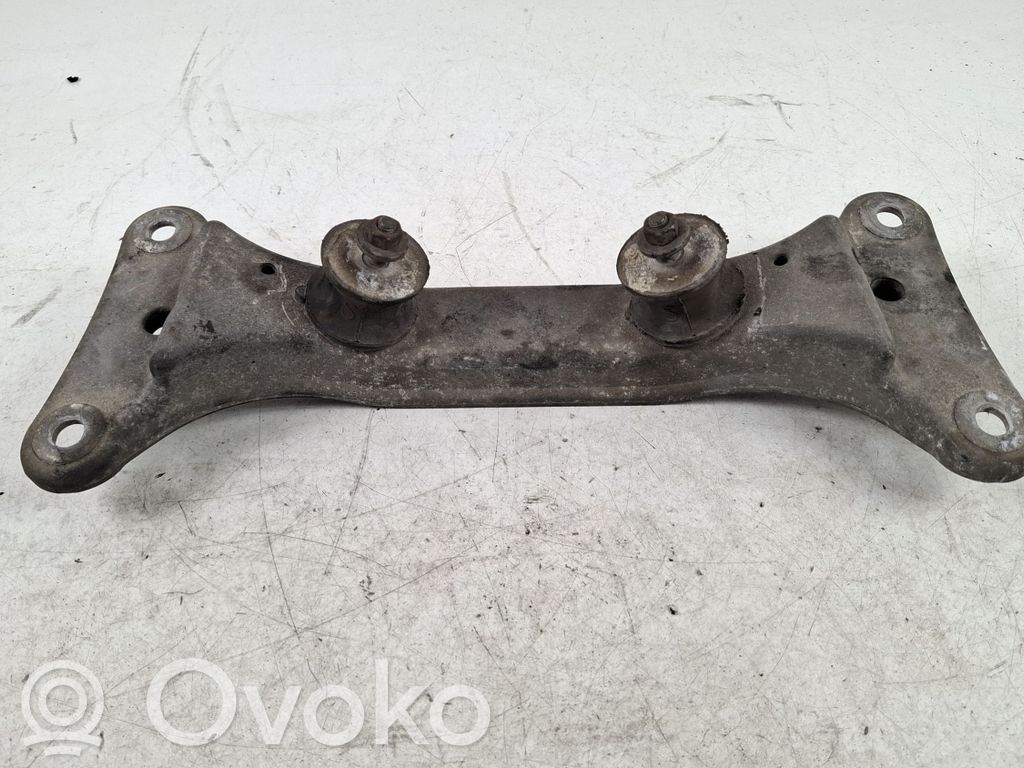 BMW 3 E90 E91 Gearbox mounting bracket 