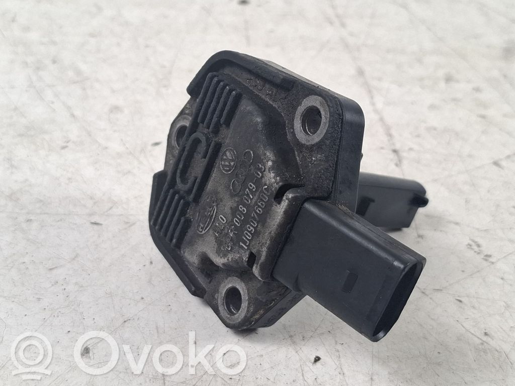Volkswagen PASSAT B7 Sensor de nivel de aceite 