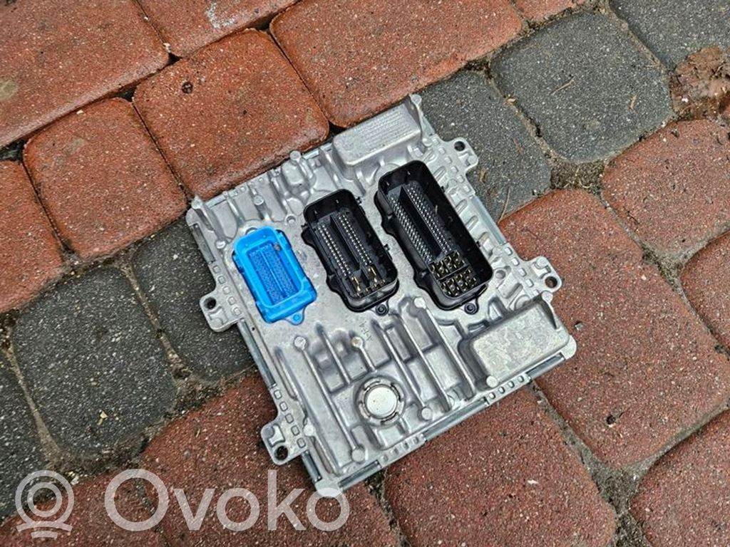 Opel Meriva B Engine control unit/module 