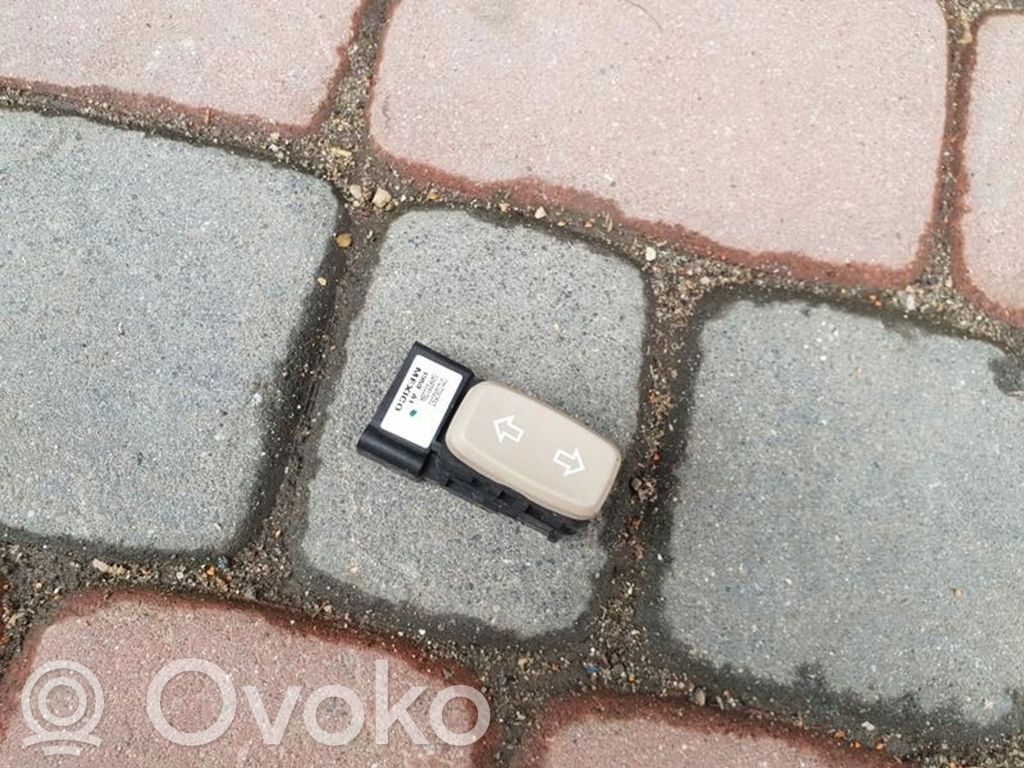 Opel Insignia A Seat control switch 