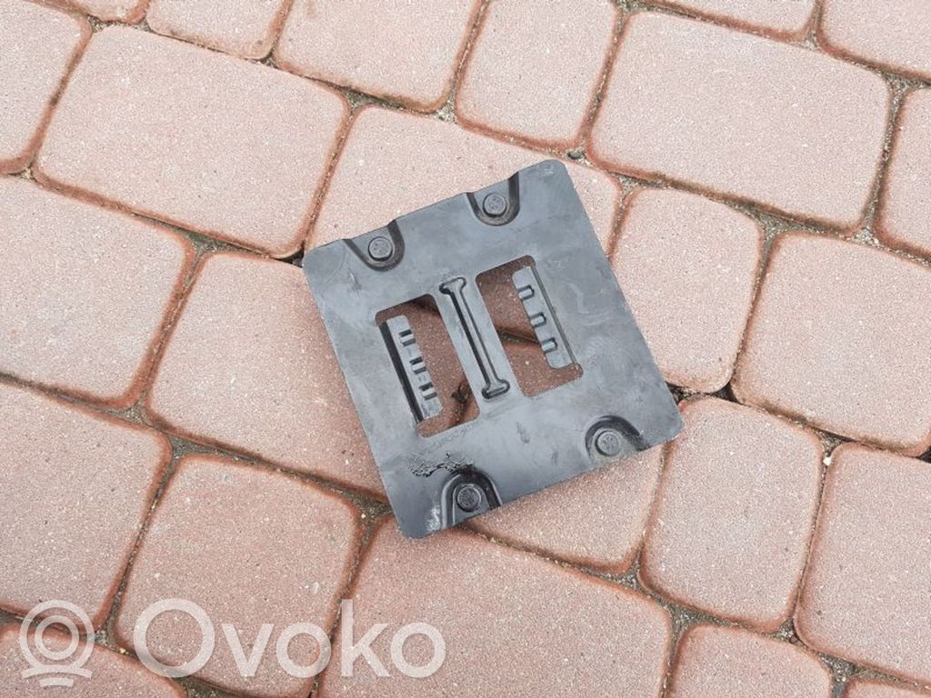 Opel Astra J Battery box tray 