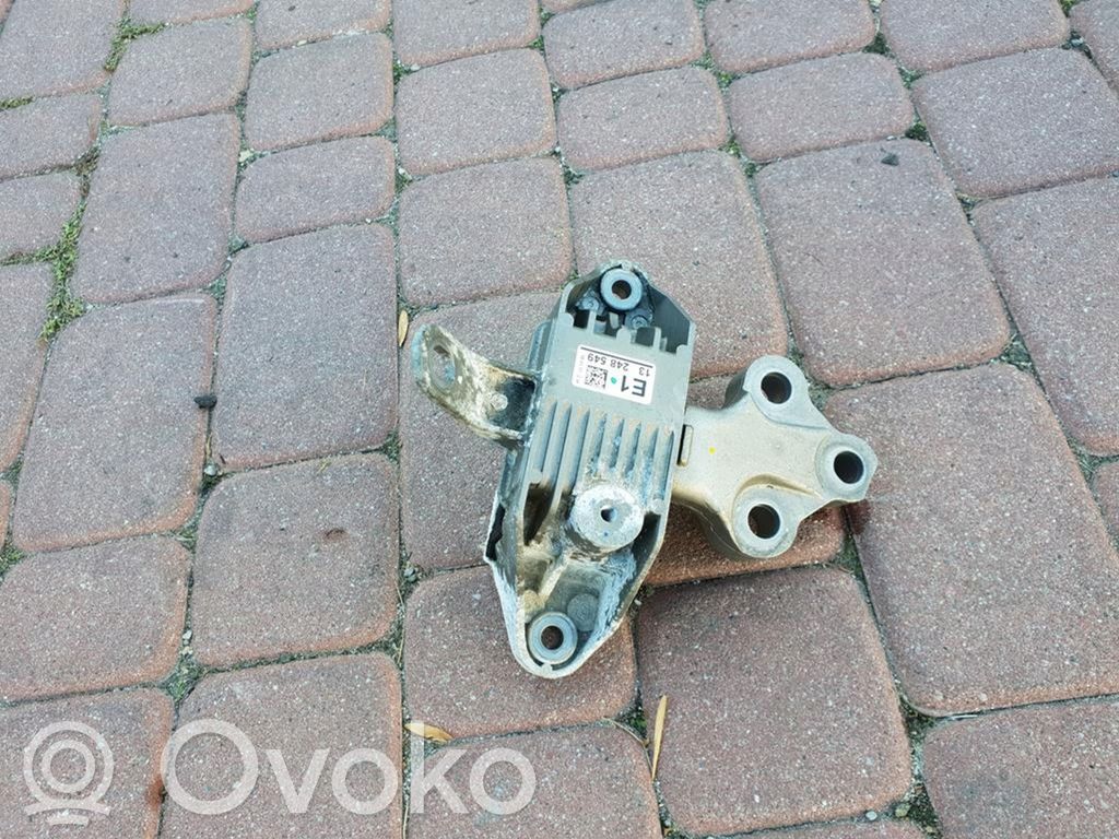 Engine mount bracket   13248549,26TYS