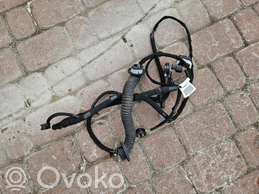 Opel Combo E Front door check strap stopper 
